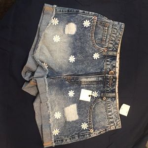 Forever21 Floral print shorts